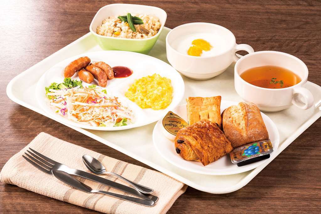八日市康福特茵酒店